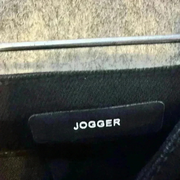 Judy Blue Black Denim Jogger - Size 0 - Picture 7 of 8
